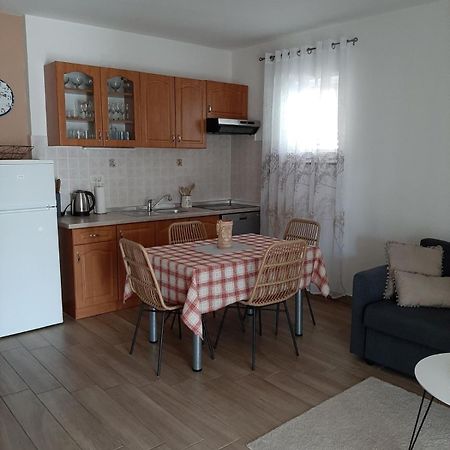 Apartman Mima Appartement Porat  Buitenkant foto