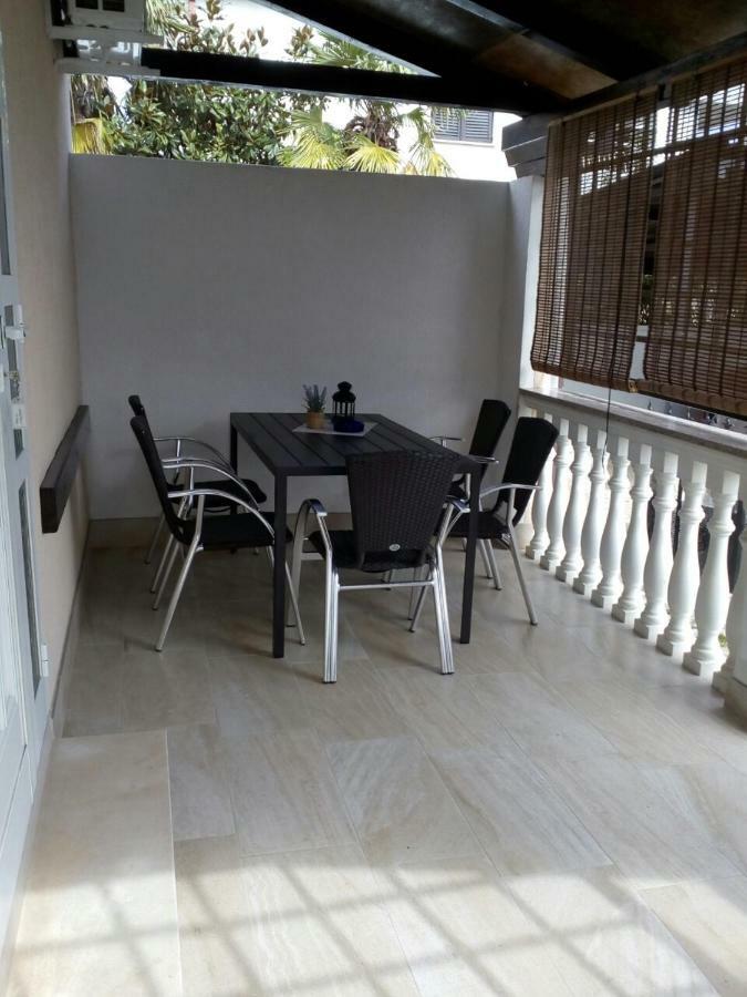 Apartman Mima Appartement Porat  Buitenkant foto
